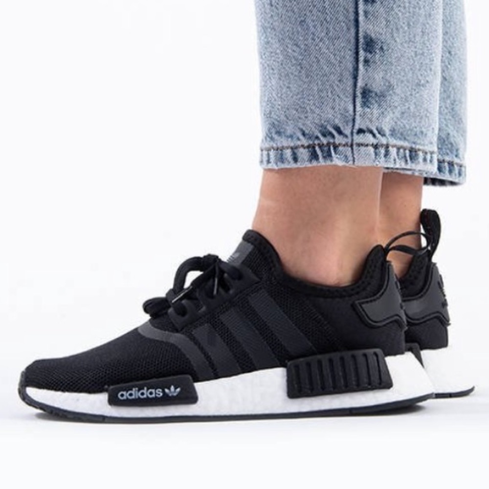 Adidas NMD_R1 Running Sneaker W6/Y4.5